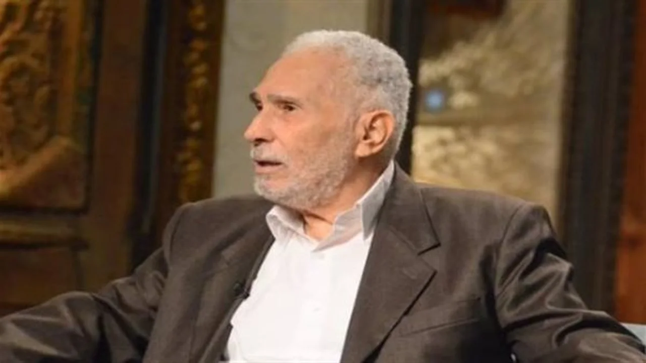 بسبب ثمن الدواء.. نجل عبد الرحمن أبو زهرة يهاجم مروجي الشائعات في بيان جديد